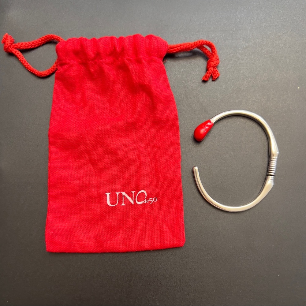 Red Match Silver Bracelet Uno de 50